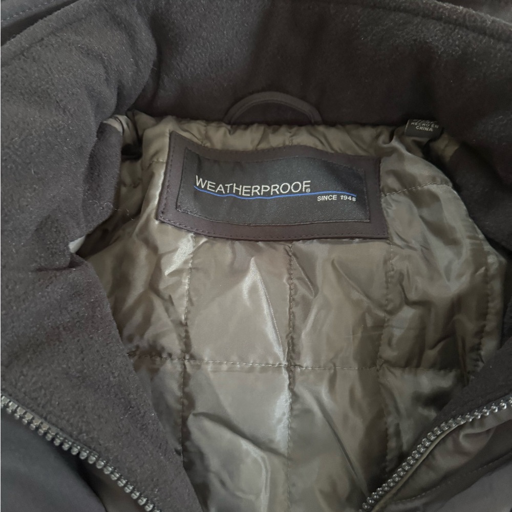 Weatherproof Black Jacket - Picture 2 of 7